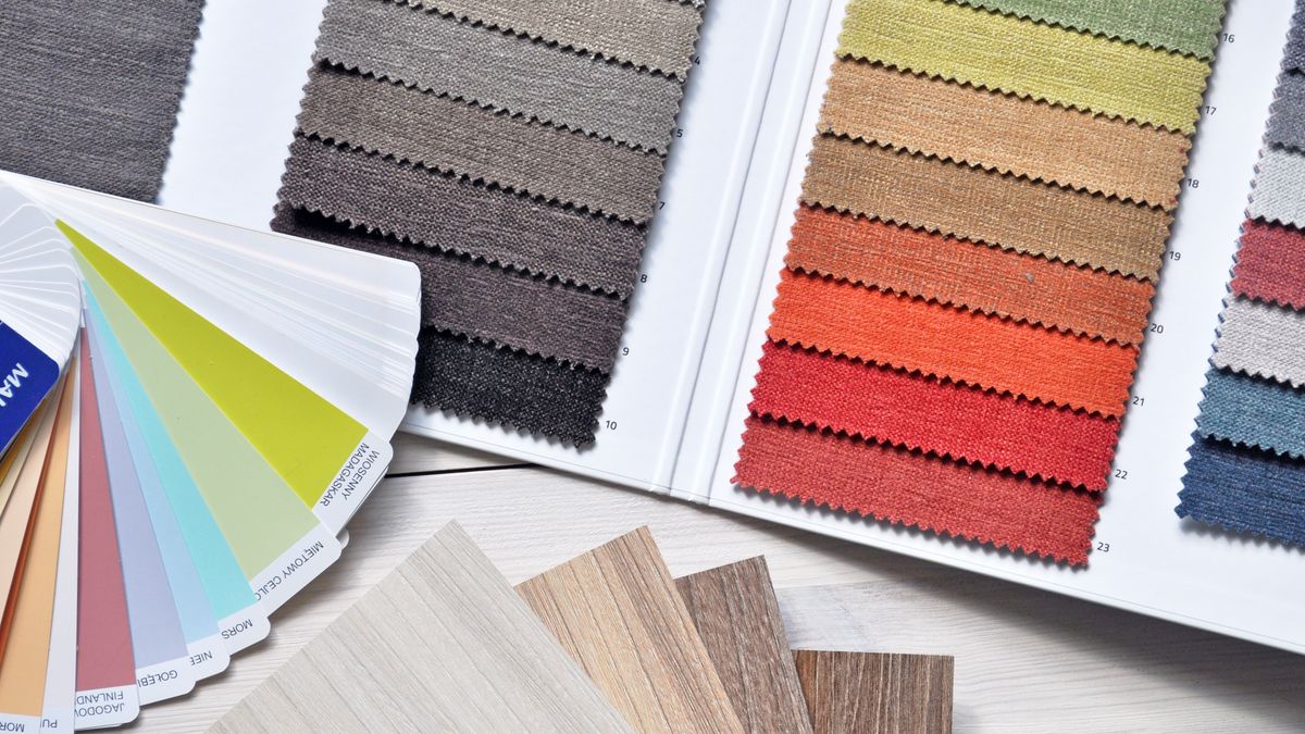 A color wheel and swatches